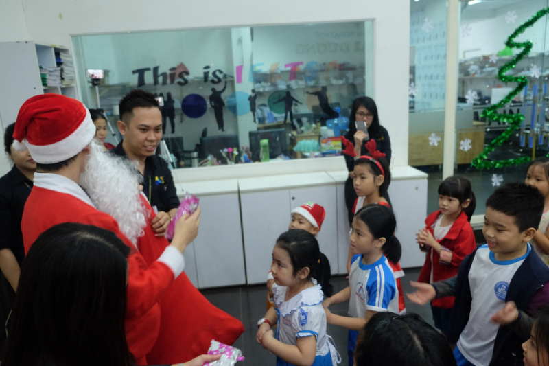 Slide 40cf990e-0d81-4084-ada7-ce7bafb9d259