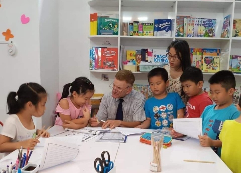 Slide 93a7b525-11ee-49a2-a00c-ecb555f2b344