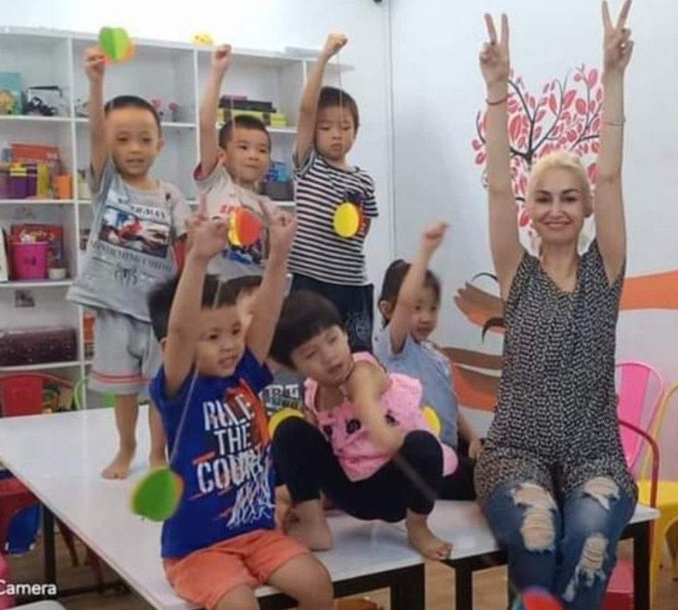 Slide bd81b094-a5e4-4086-99da-47de0a7578de