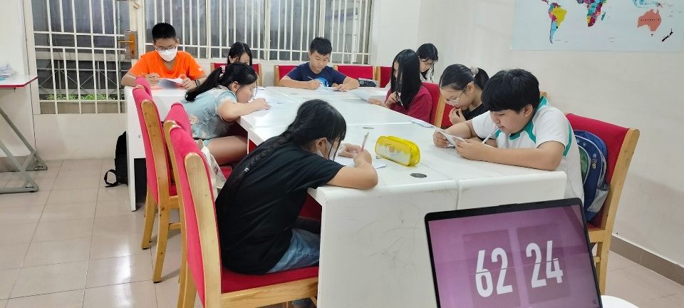 Slide 32631e20-ed8f-4eaf-99e7-4217fdc6a854