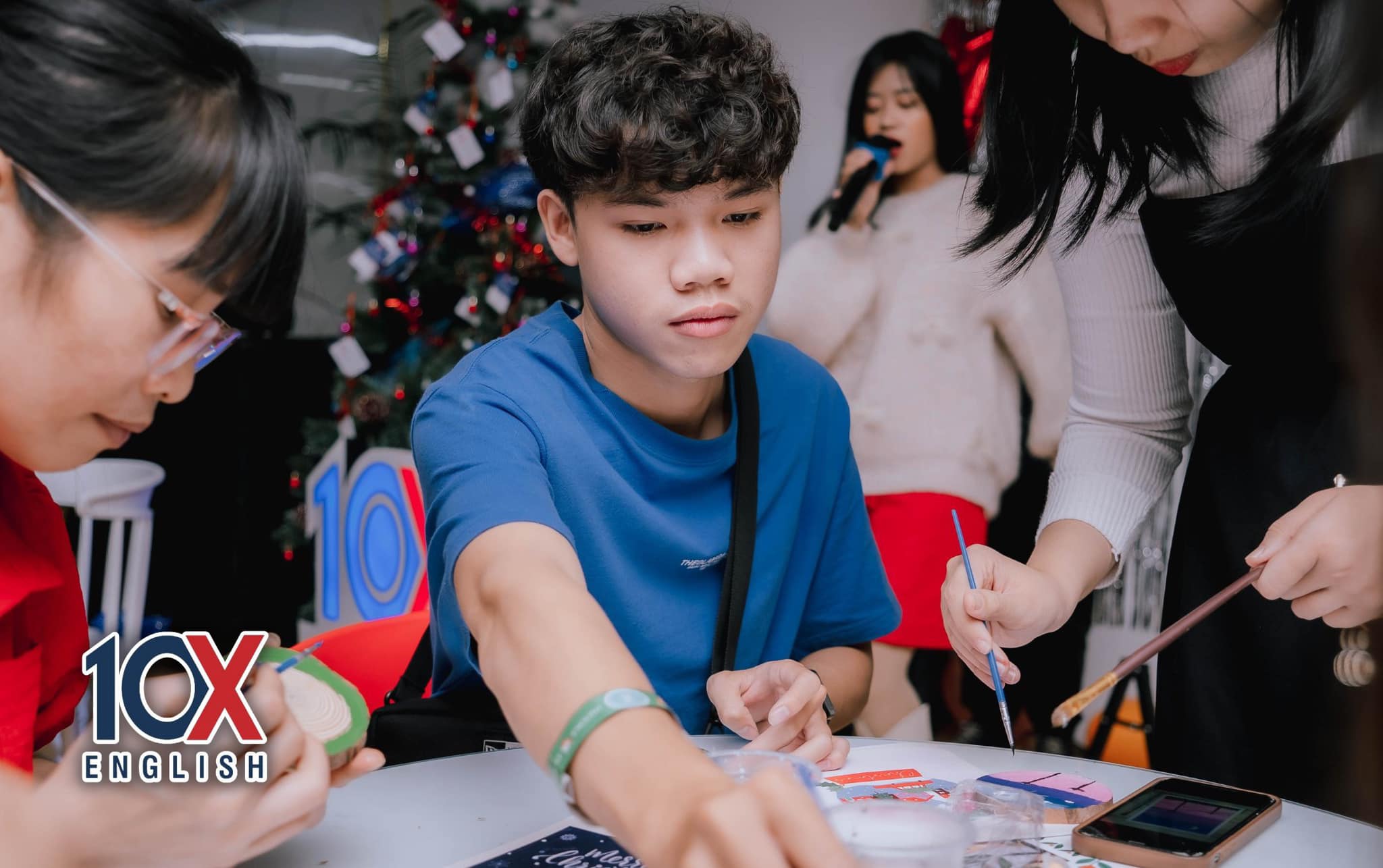 Slide 5df8e4c9-727c-44e7-bca0-85de5e408d84