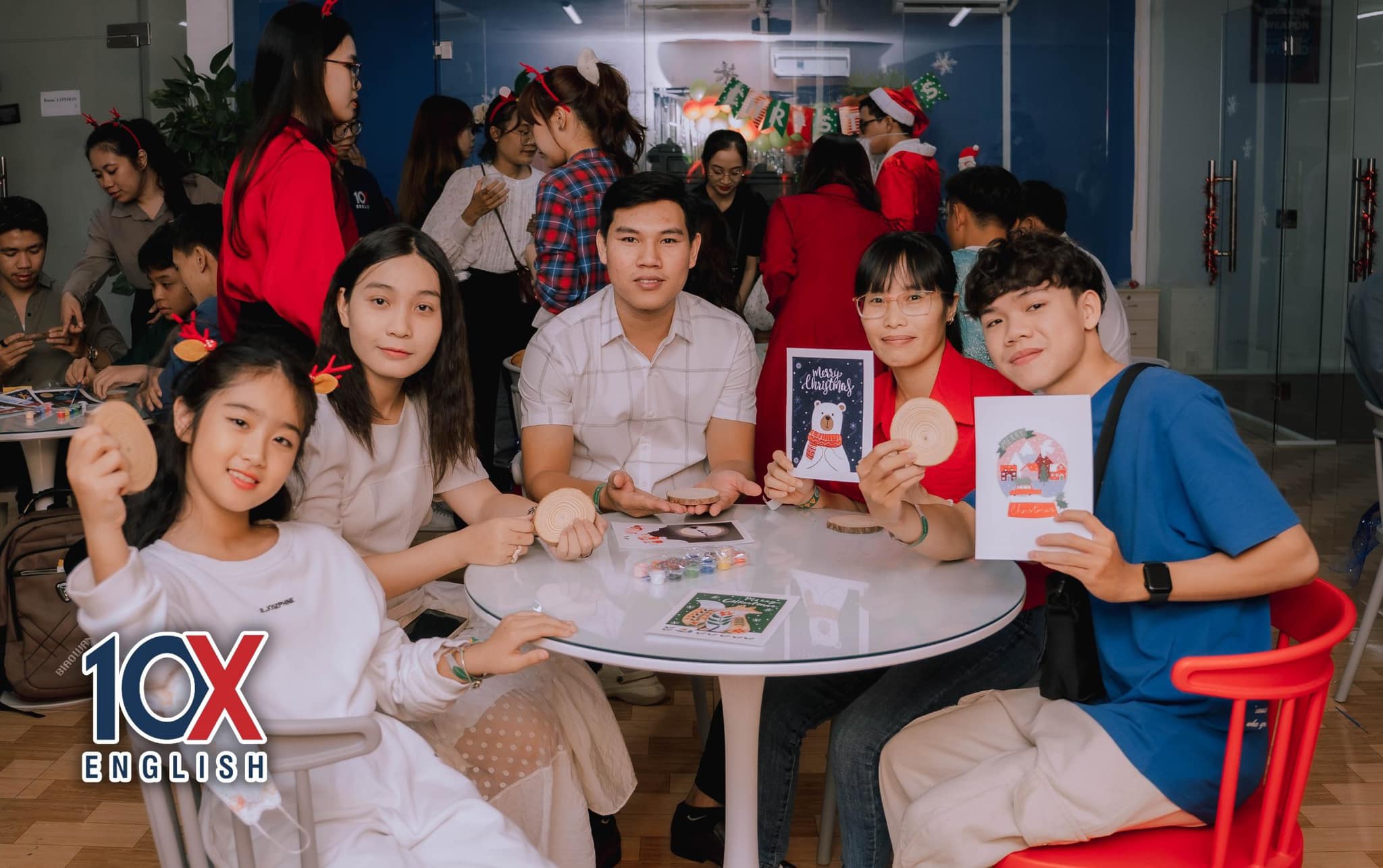 Slide ce206859-66b2-4dff-8ddf-aaca3a8a7213