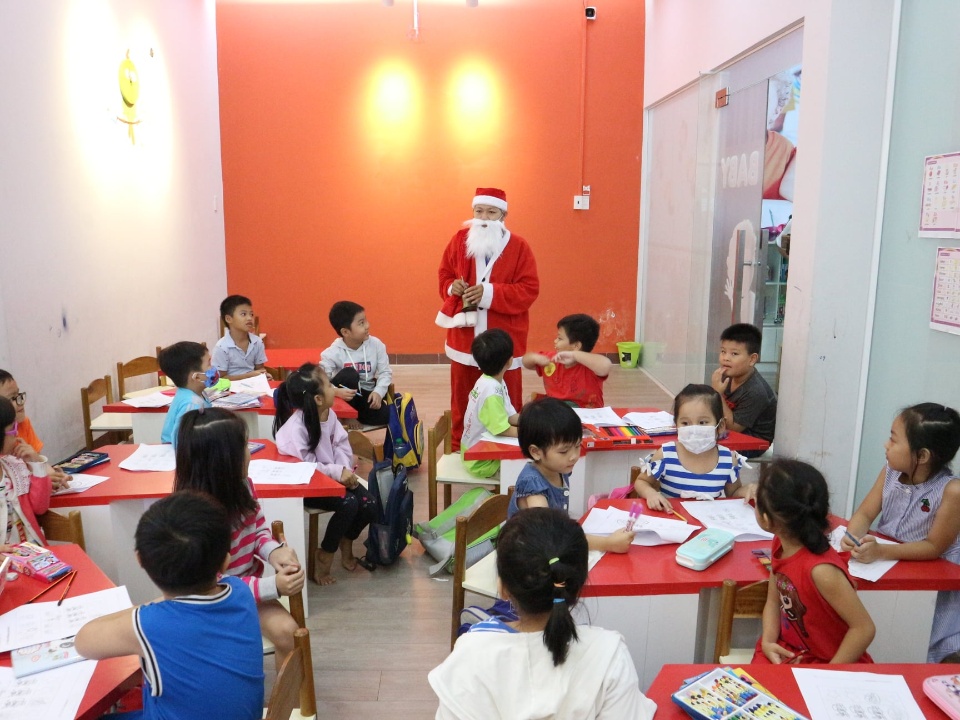 Slide bda28a2a-cb10-447b-bd22-bee1b0ef42e3