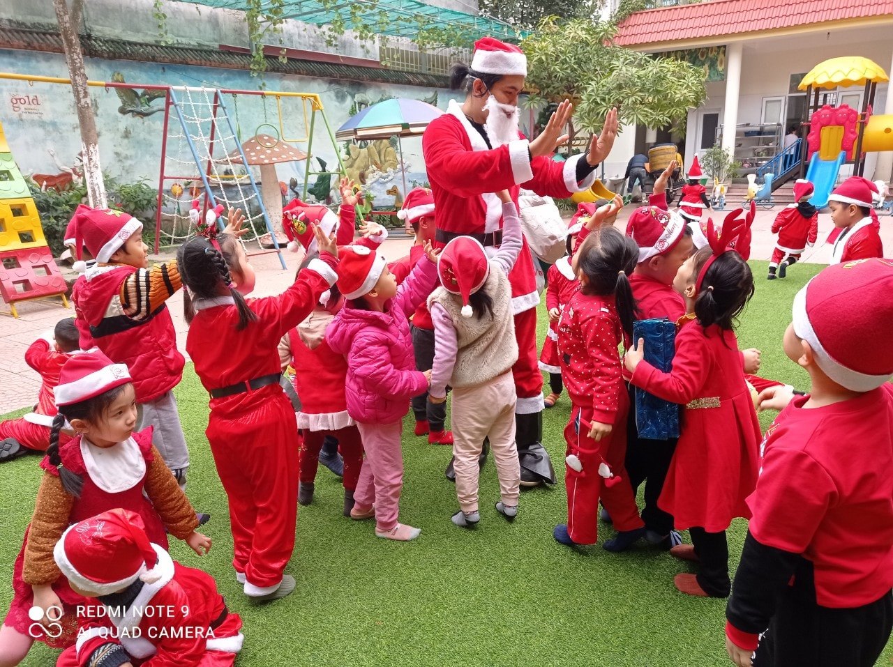 Slide 1859167e-3613-47f0-ab36-e148a0f78f08