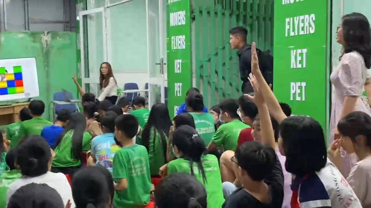 Slide 9fb6b9a9-33ee-4d0e-87cf-81b0618efc3a