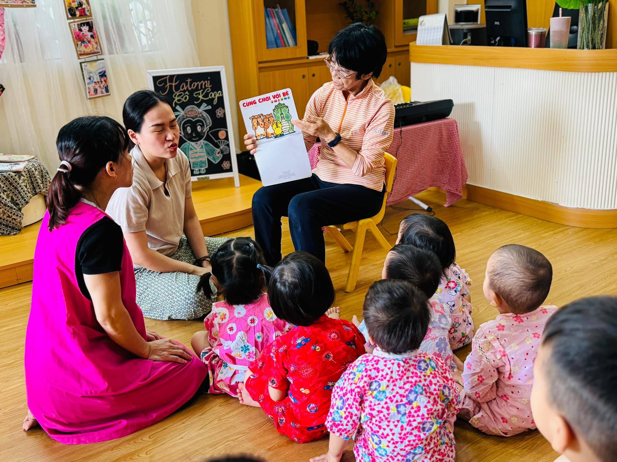 Slide 0d45efcb-3b6f-4f83-b35c-a20bd9e69948