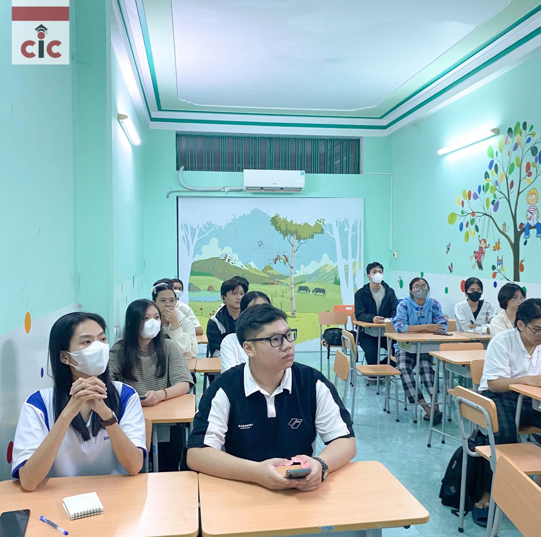 Slide ecaa794c-5a97-4b81-8ed4-eeaacf213281