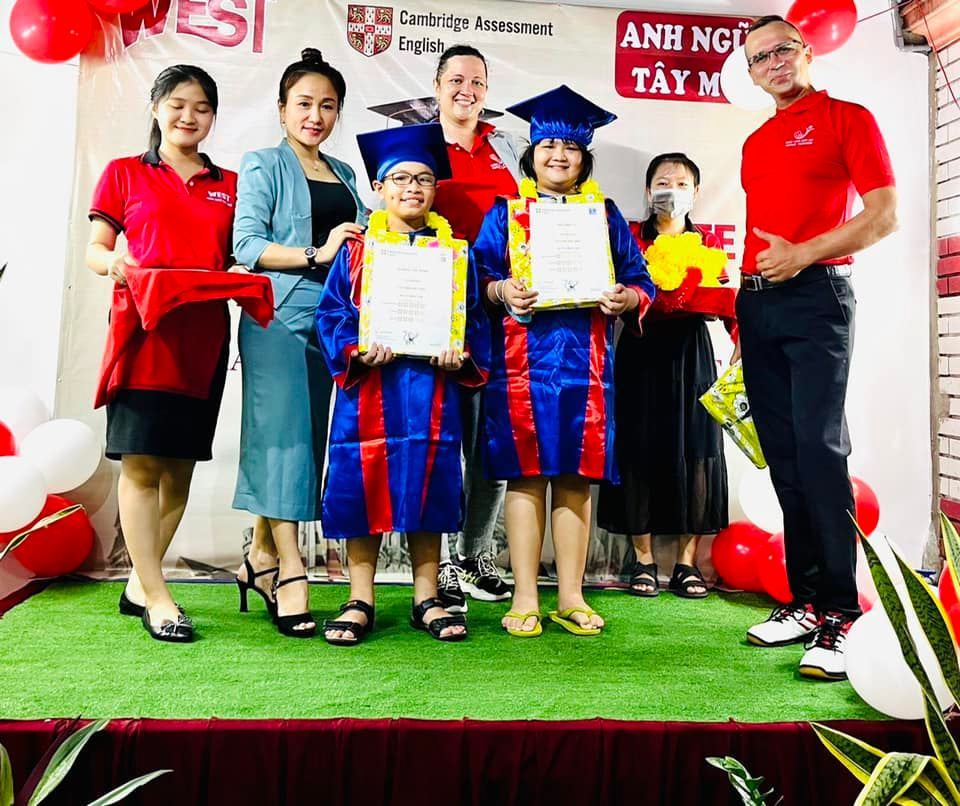 Slide a49f5fa6-b697-4327-9d73-d2044e3f0cfa