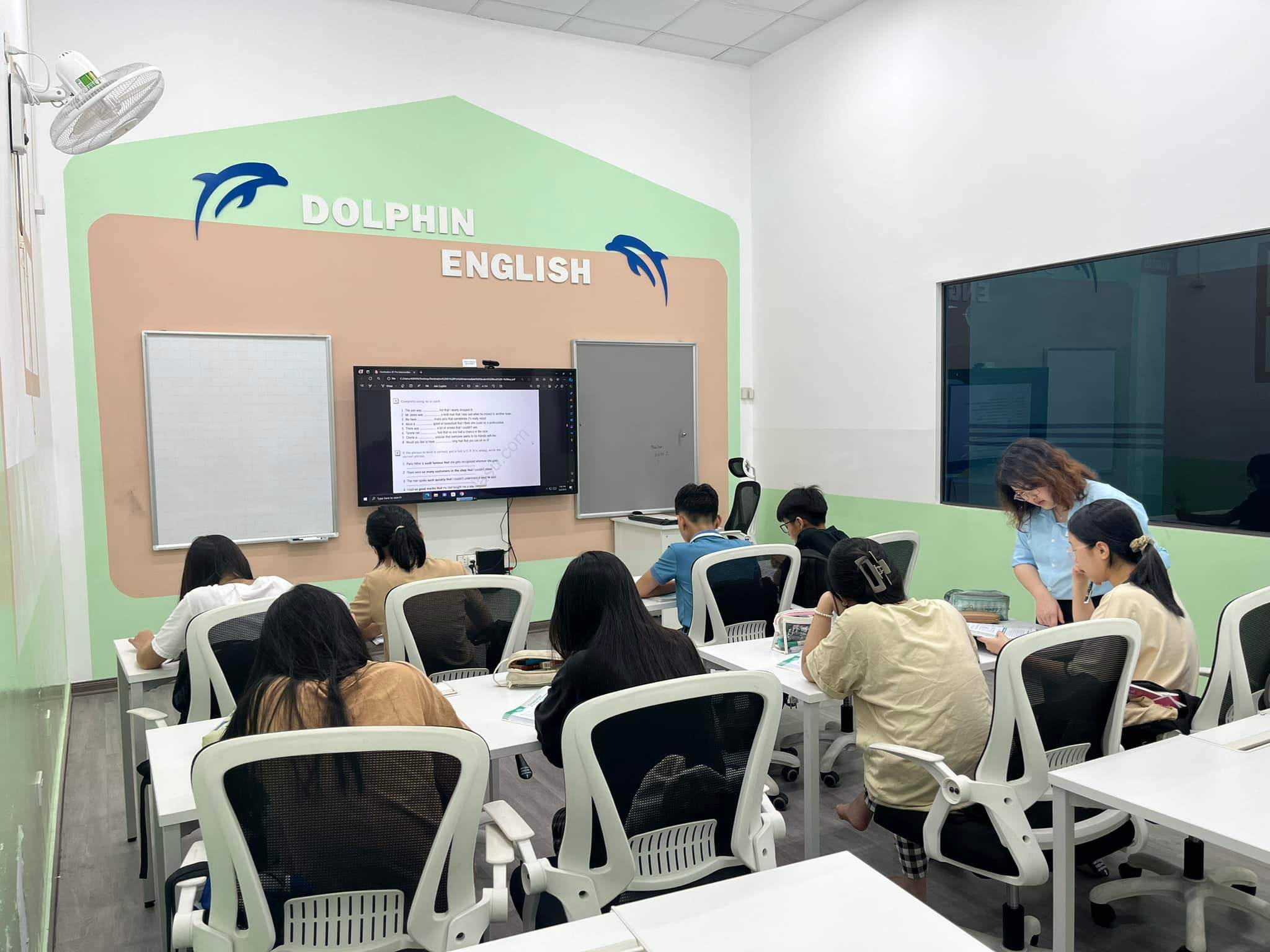 Slide d1bd9e54-7147-4ddf-be52-9d3828407804