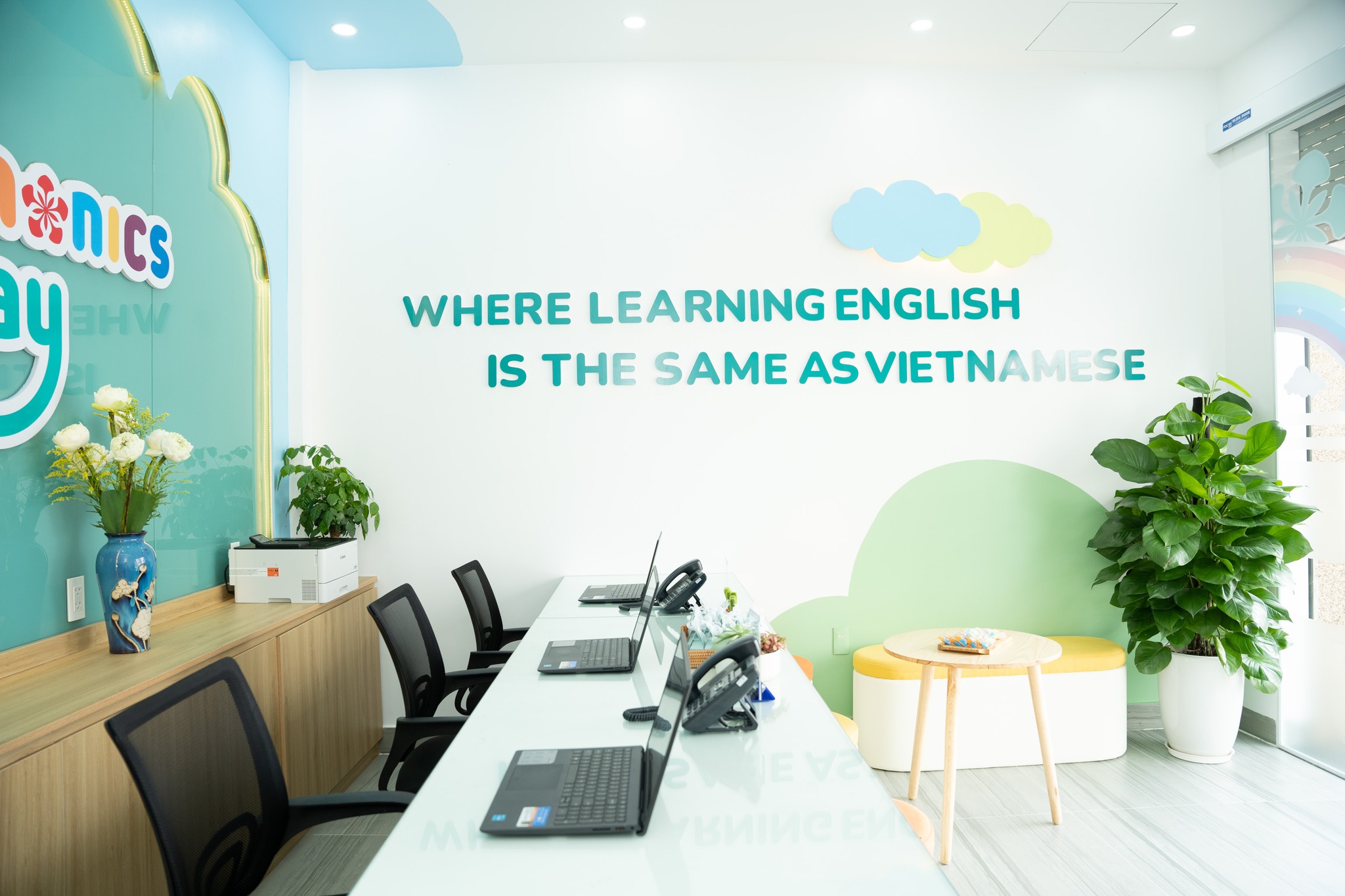 Slide c22421af-c8c7-4a4a-9ed9-dc94e5eaa9cc