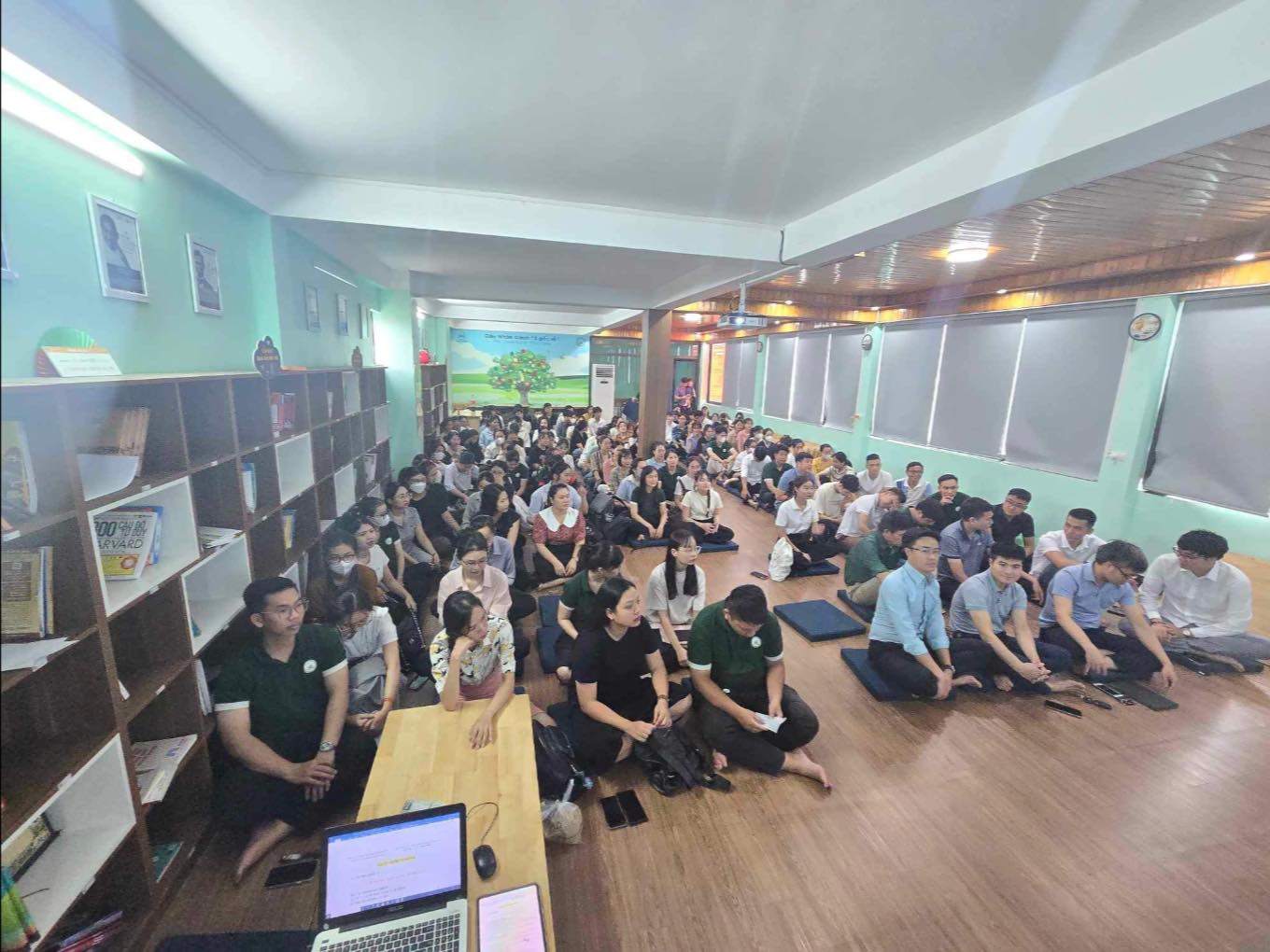 Slide 4da6d5d3-c181-4a05-ae86-fe8b88692924