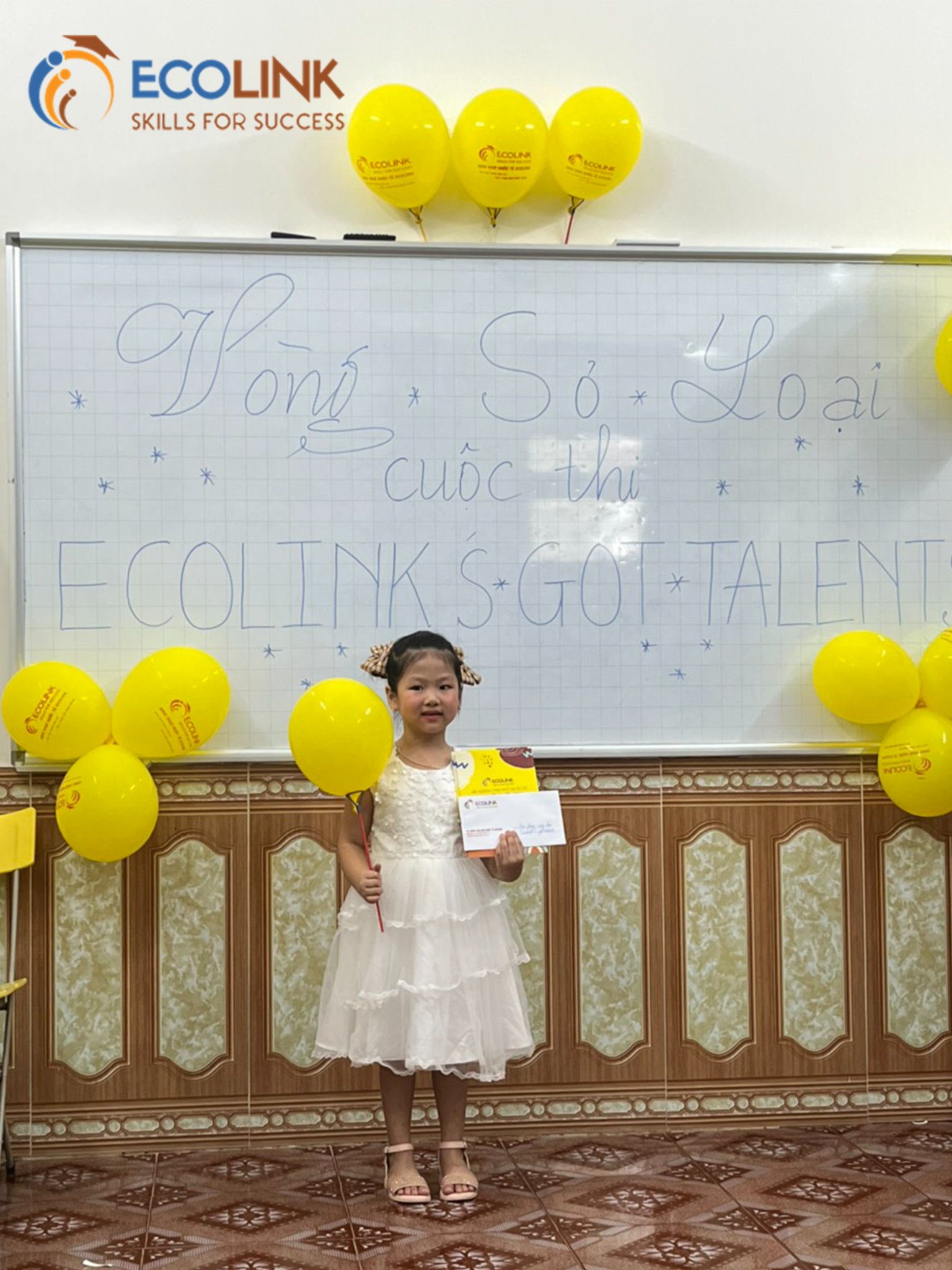 Slide 0d6aae1c-b4a0-4682-9ef8-d1925f09d3f7