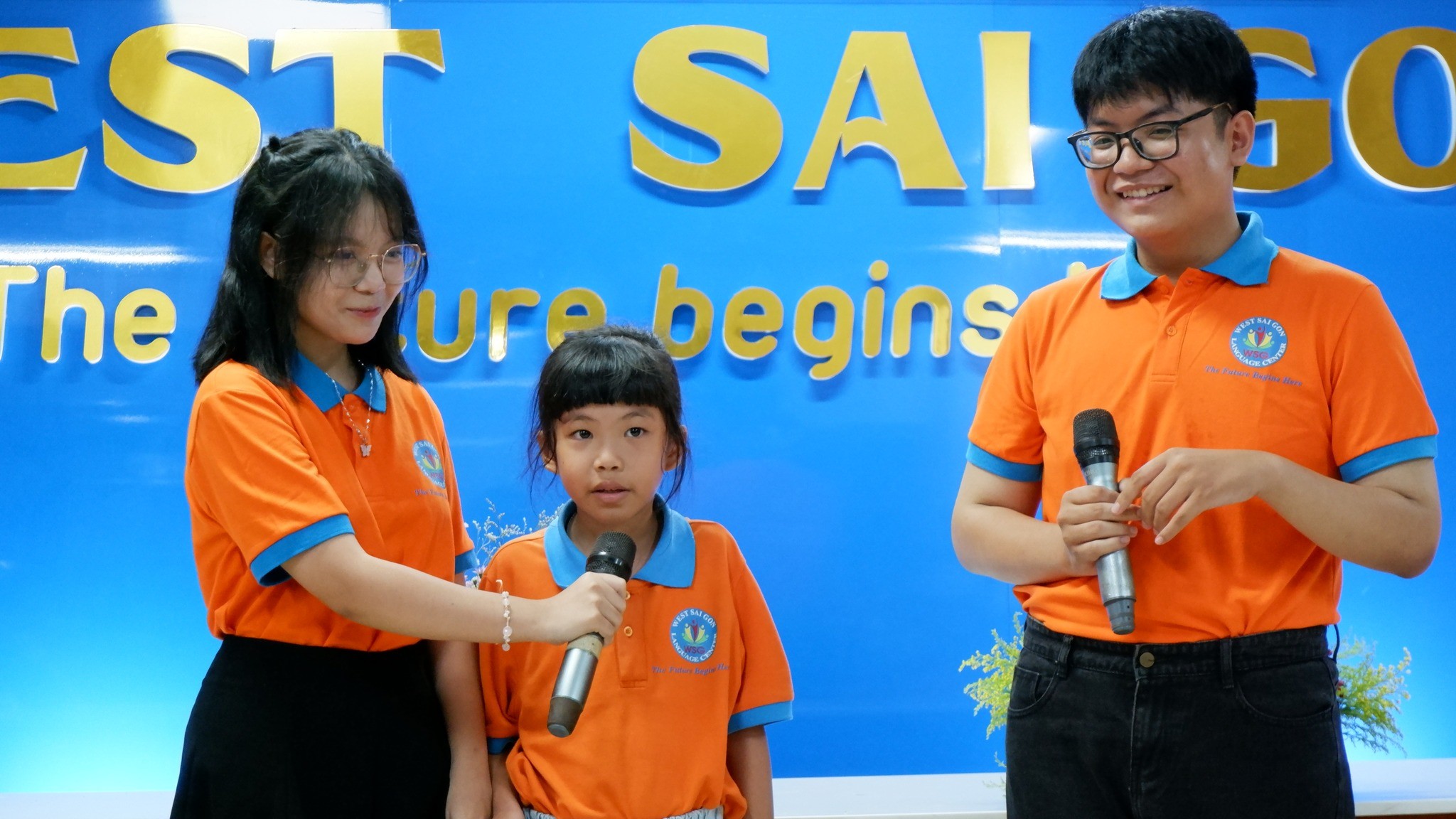 Slide 6fcf6373-e413-4eb7-a861-a6d16e049516