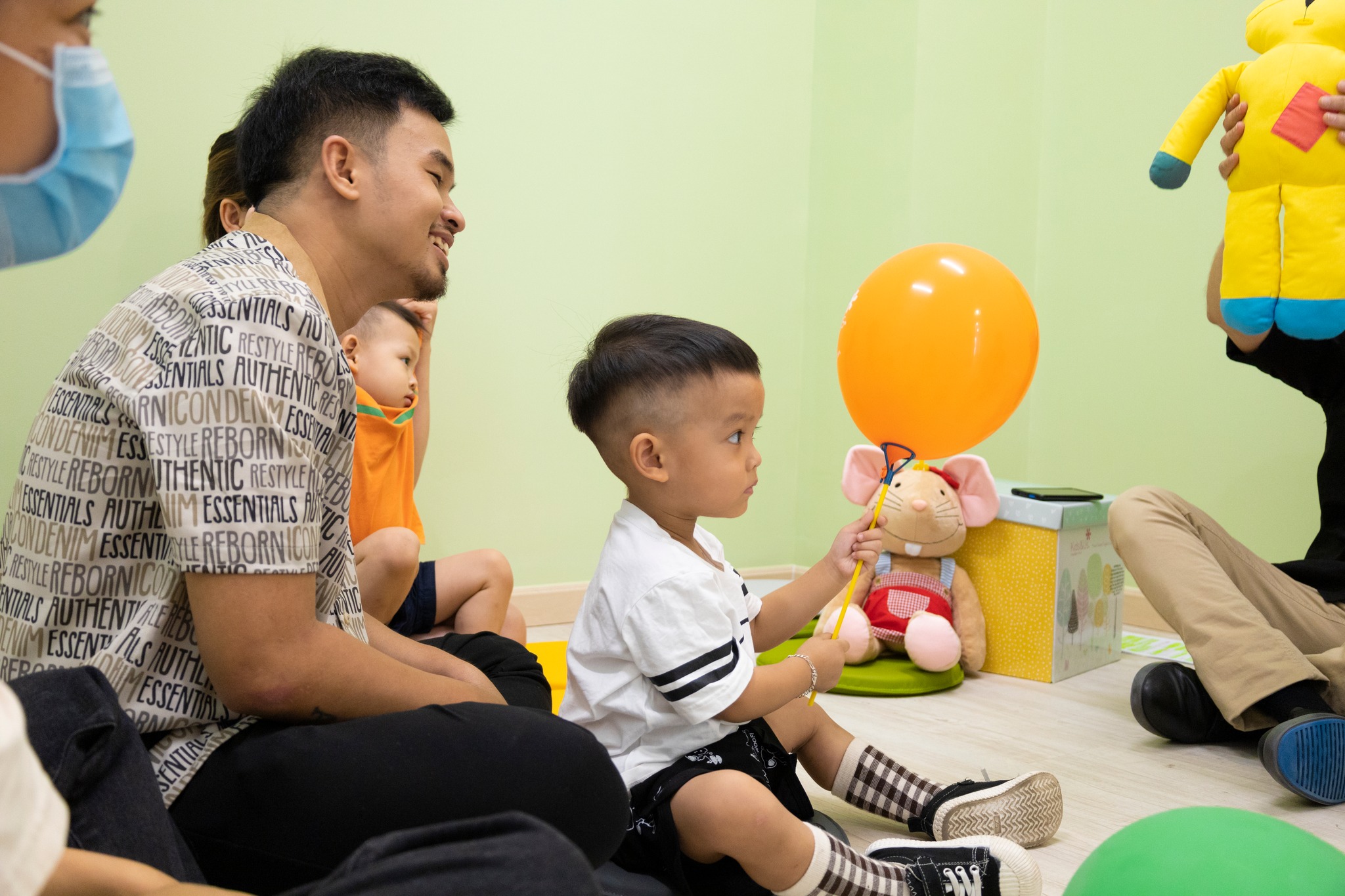 Slide 1fcf14c9-3728-4081-b1e8-3f20b746b879