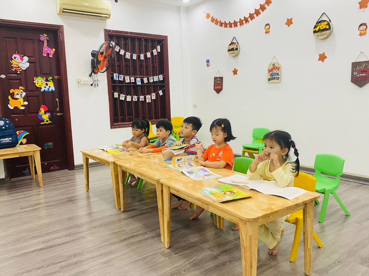 Slide 266ceb7f-dcf4-4c18-9199-e165d5d06595