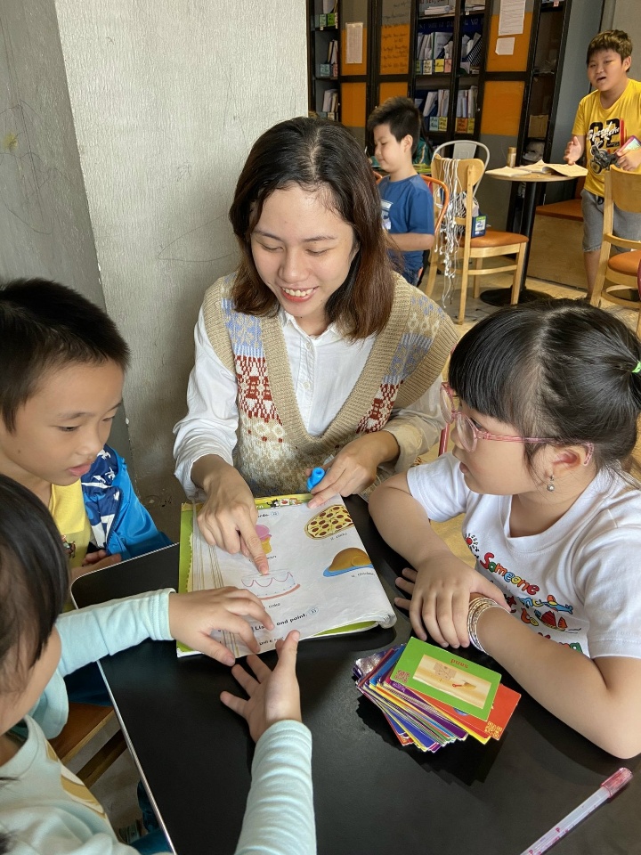 Slide 35f7b681-46a1-41ad-b814-183652c2c2fa