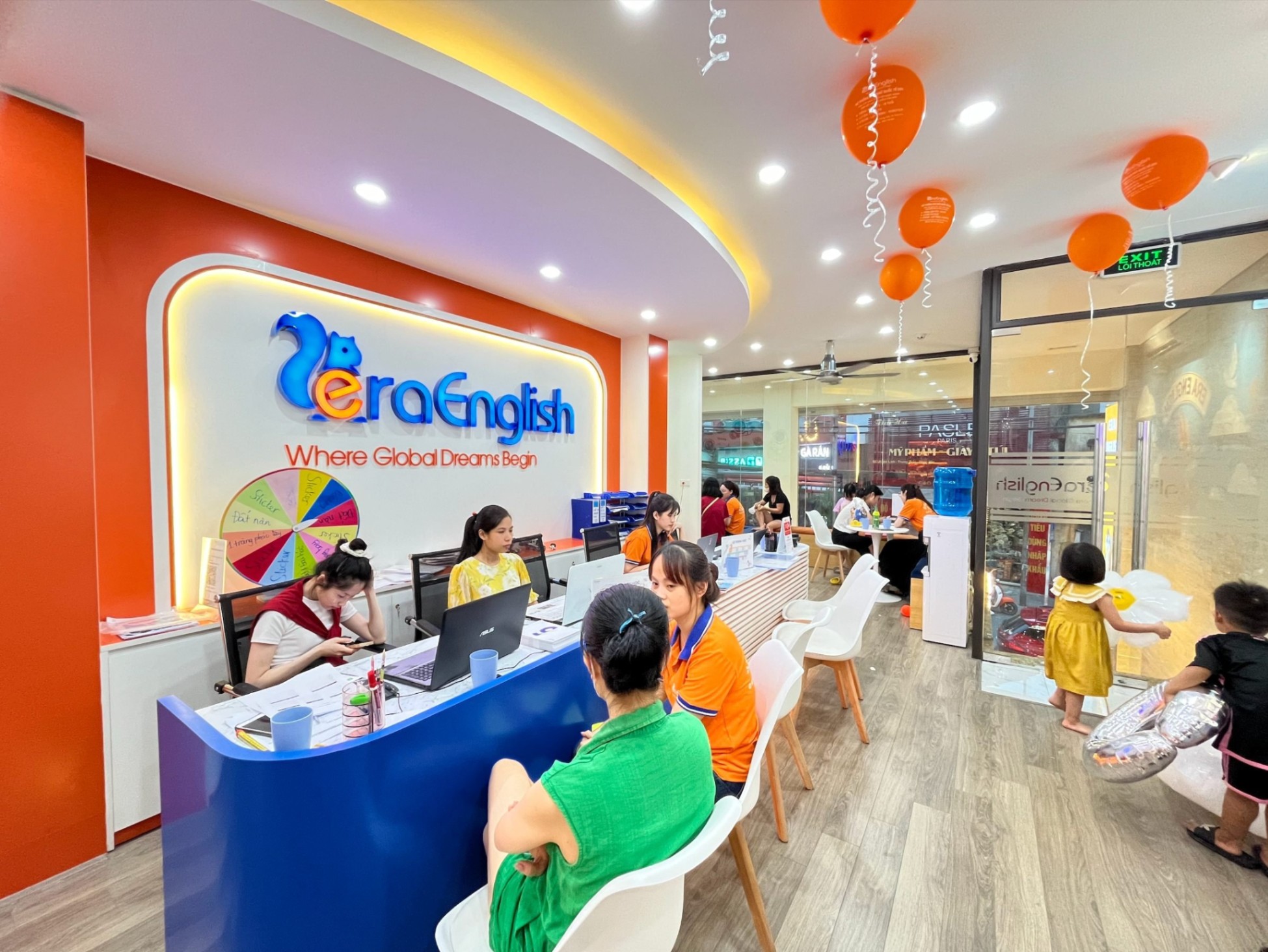 Slide f210a573-cc75-4f6c-9c9b-19e6fbe26602