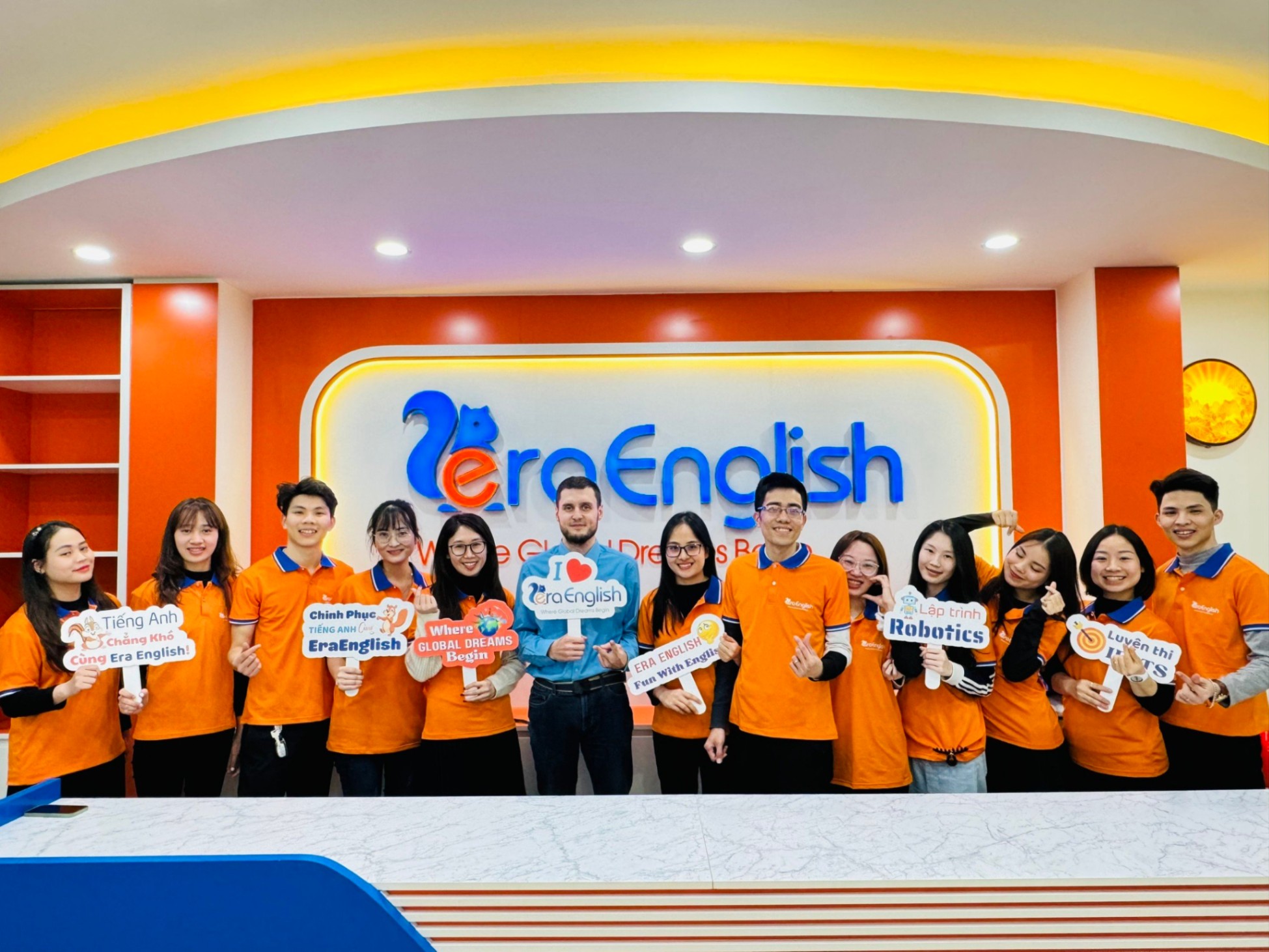 Slide 087201d5-b3ad-4a75-829f-ac64082169c3