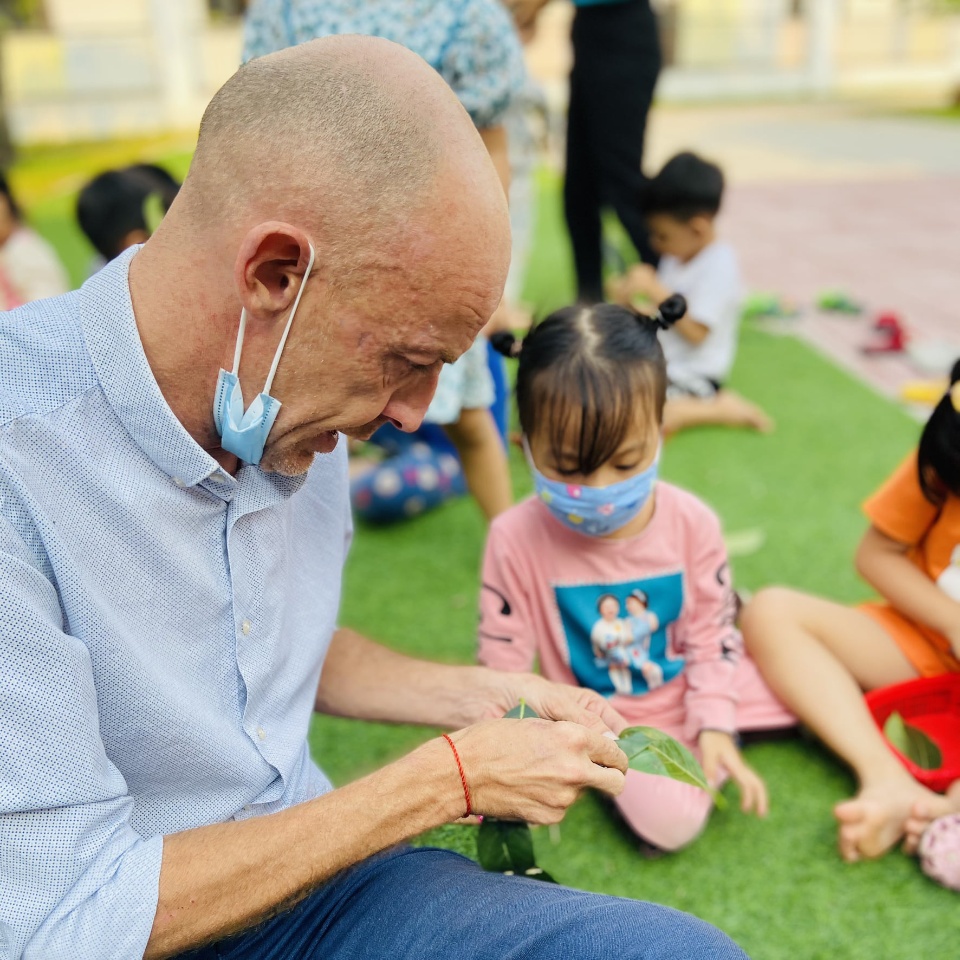 Slide 88c23aa8-2350-4993-9c84-3176f6442b83