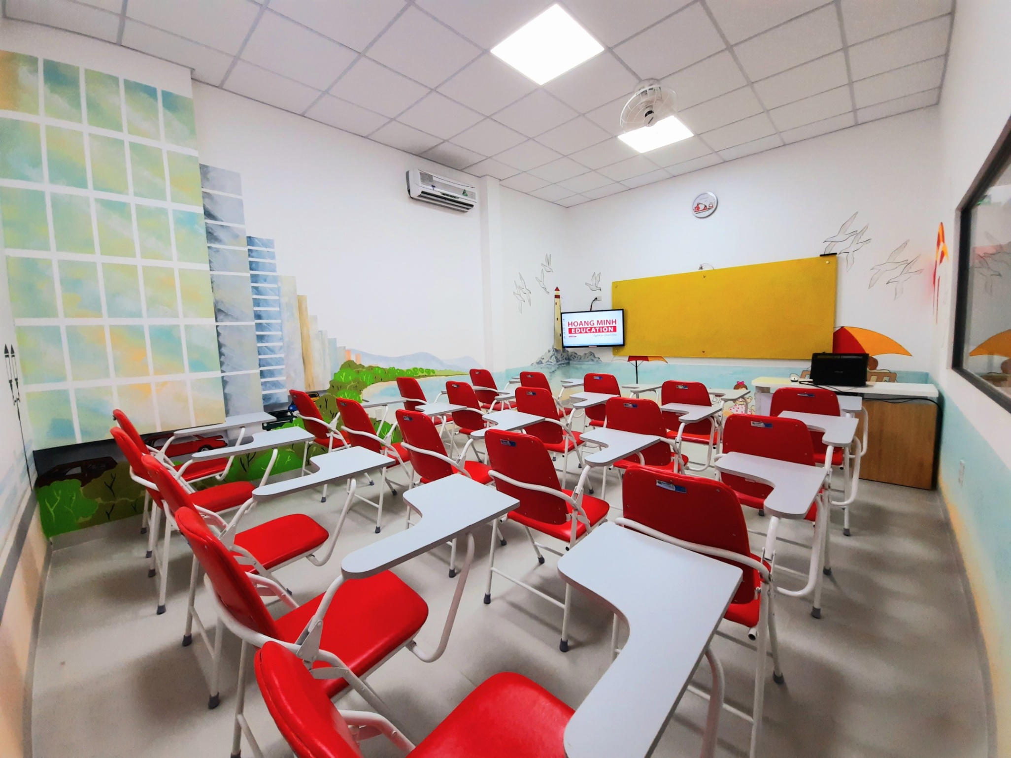 Slide b913c77f-fd54-4bdb-9ac7-51927f83b814