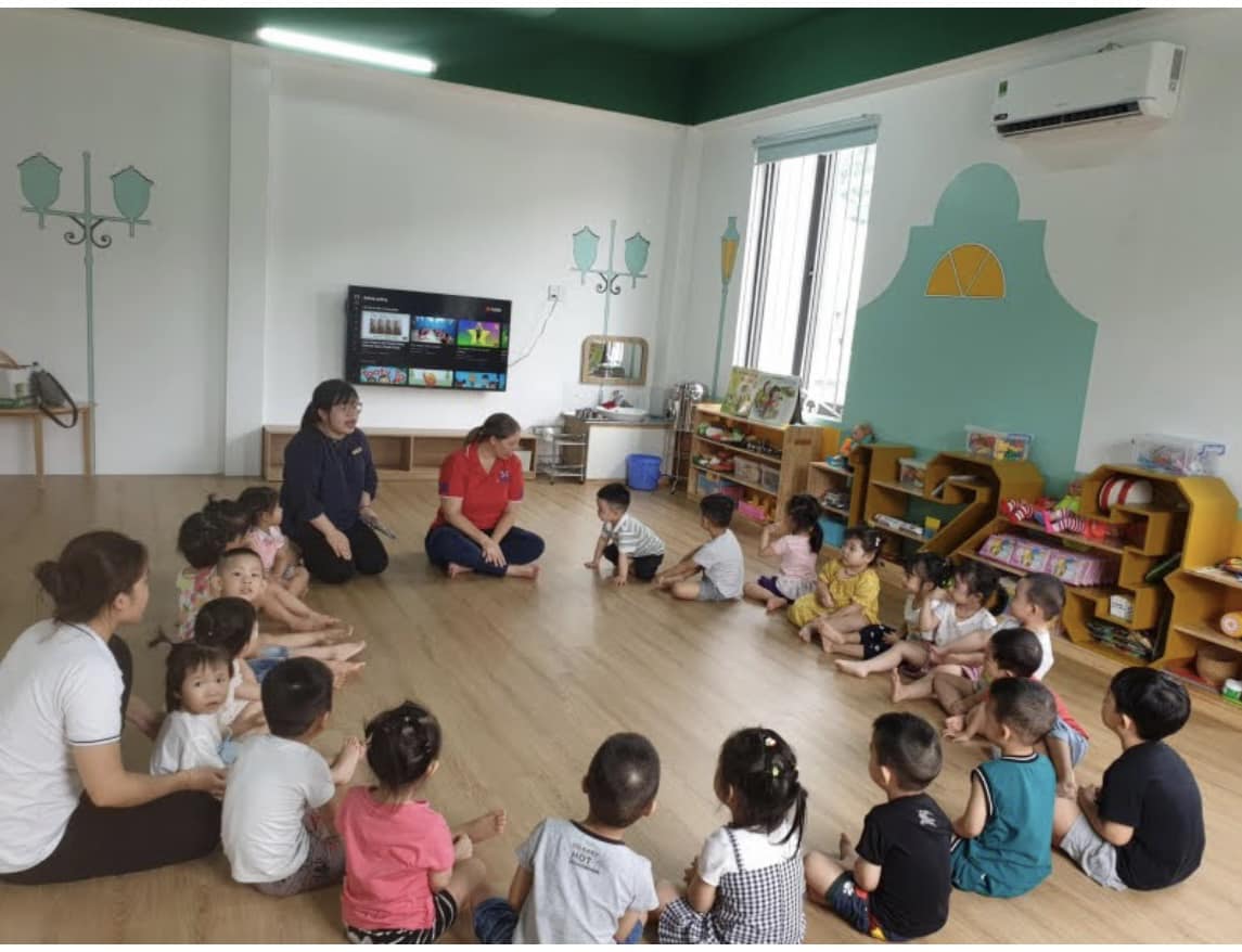 Slide b0f793be-094f-4032-b596-34181bb32b56