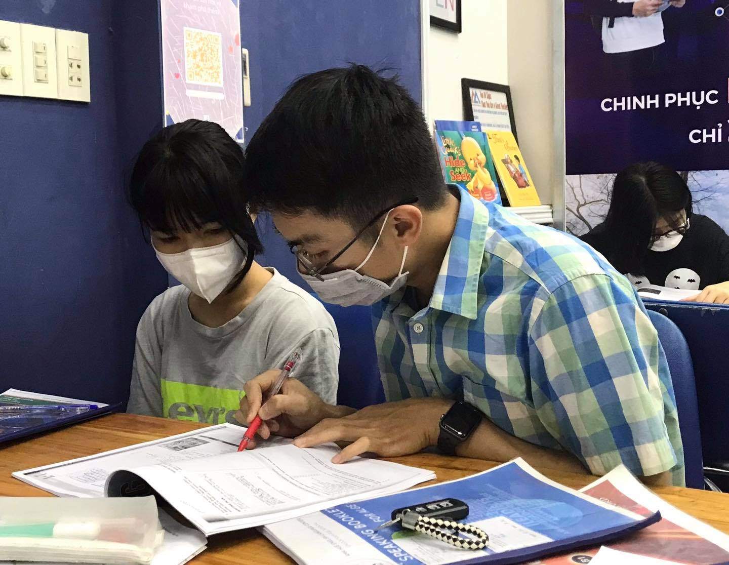 Slide dbdb9a70-3977-495c-8f93-cf70677346d6