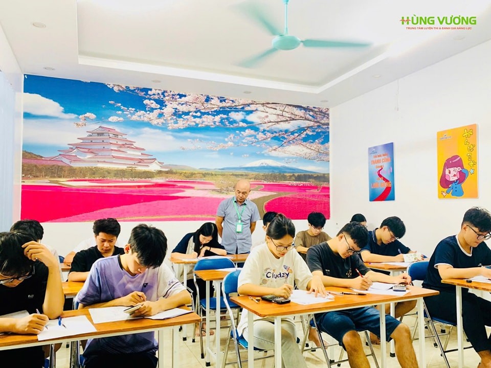 Slide db97201b-e6e7-4d4d-8fcf-76839840267f