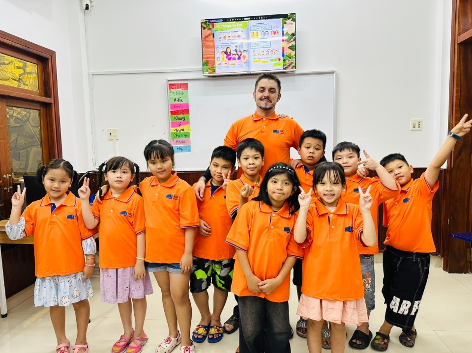 Slide c25afc08-d869-41f5-9f6c-587c1f12368a