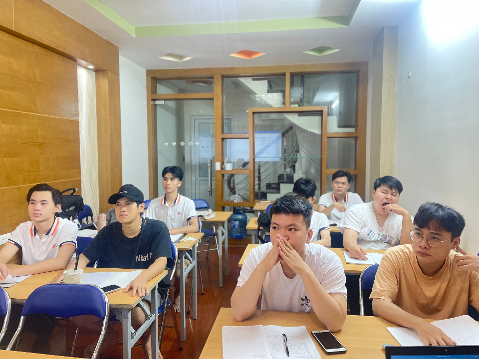 Slide cee17fb1-5bef-40b2-a0c7-24dd776516b5