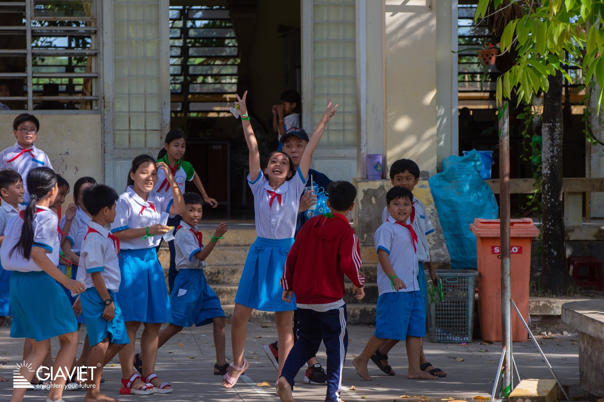 Slide d06f5023-d56d-4b98-a09c-8a4538e13b7a