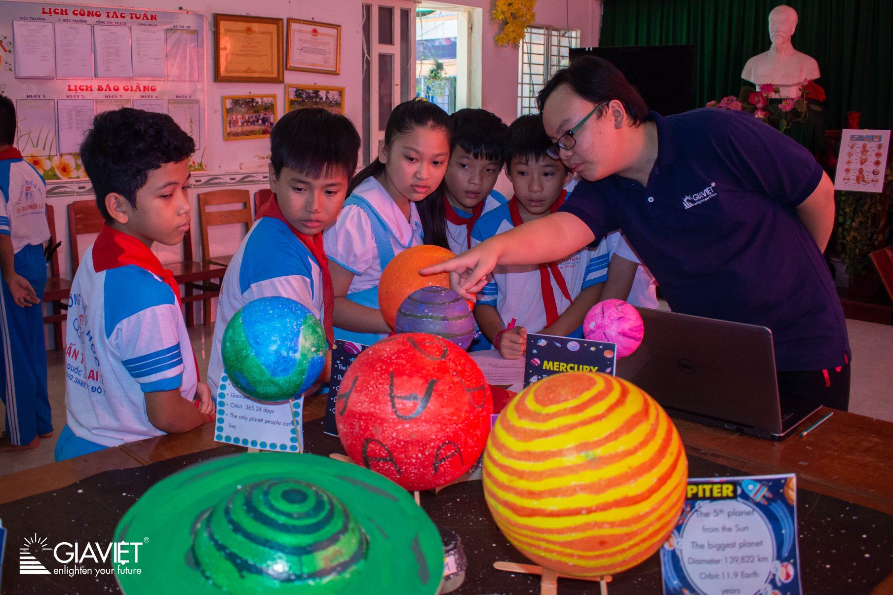 Slide b43d5325-b7f3-4b41-9553-cf308a78cc50