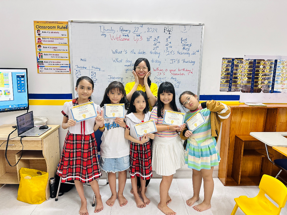 Slide d3b3220b-1bad-4b33-b115-9f4468ef2852