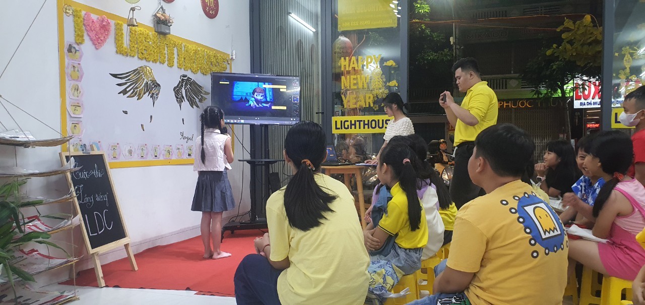 Slide e1182705-e115-497f-869b-a423fba68579