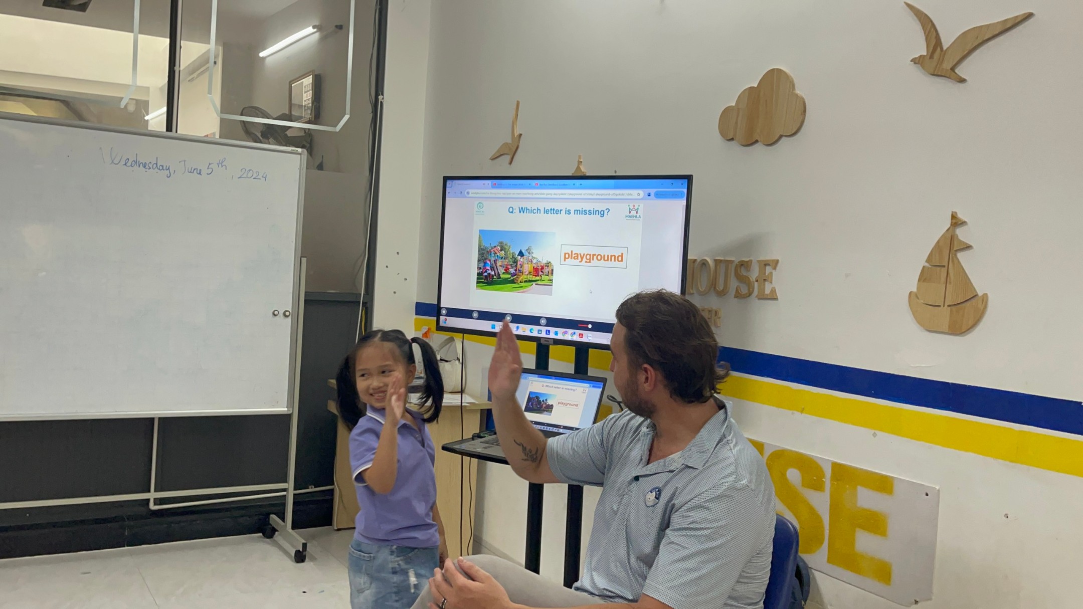 Slide d5b1185f-b2a0-4c58-b64b-3e6cc8440942