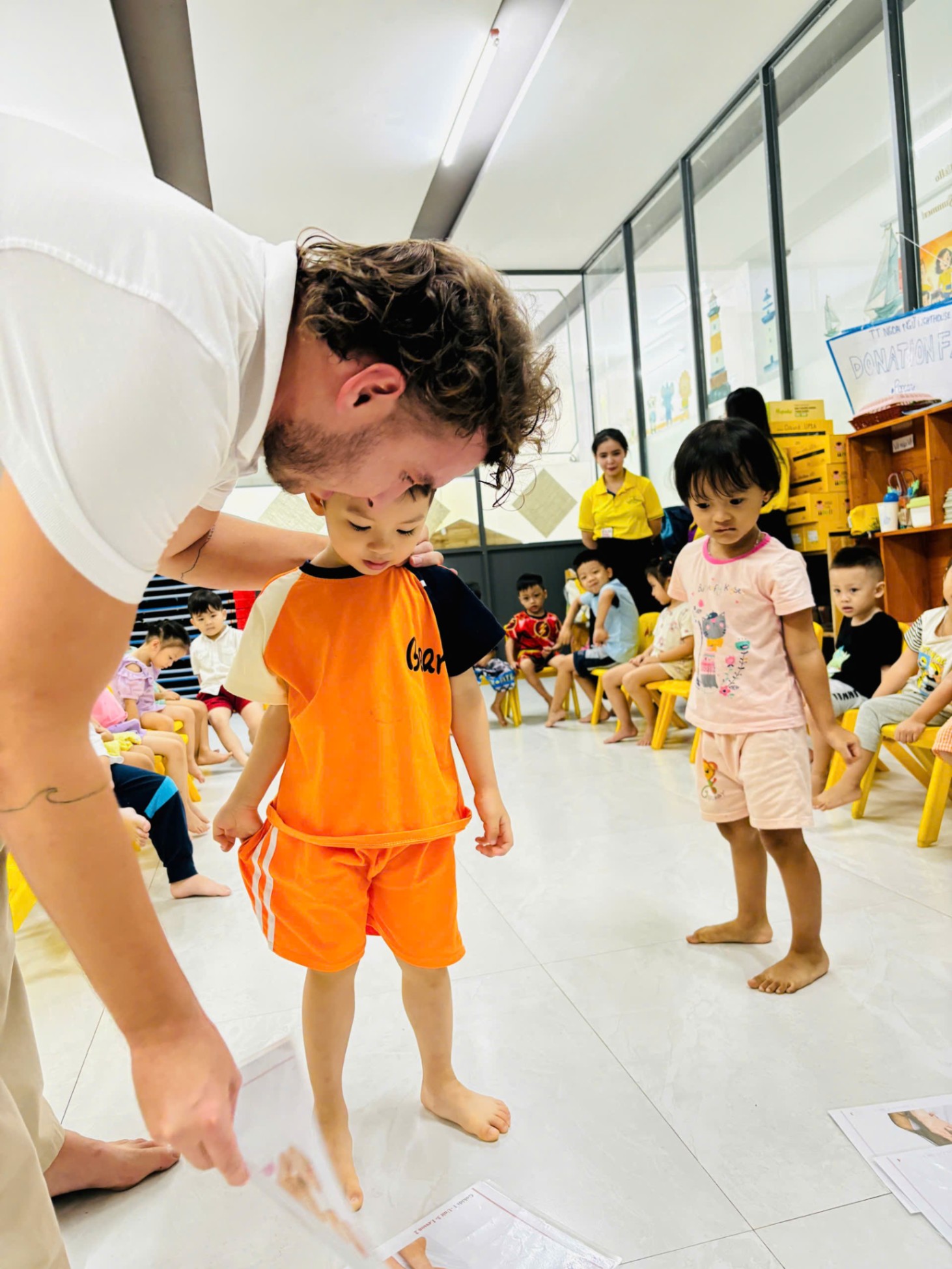 Slide 6e0b2ea3-e6fa-4ca9-bc32-ad44bc0e1377