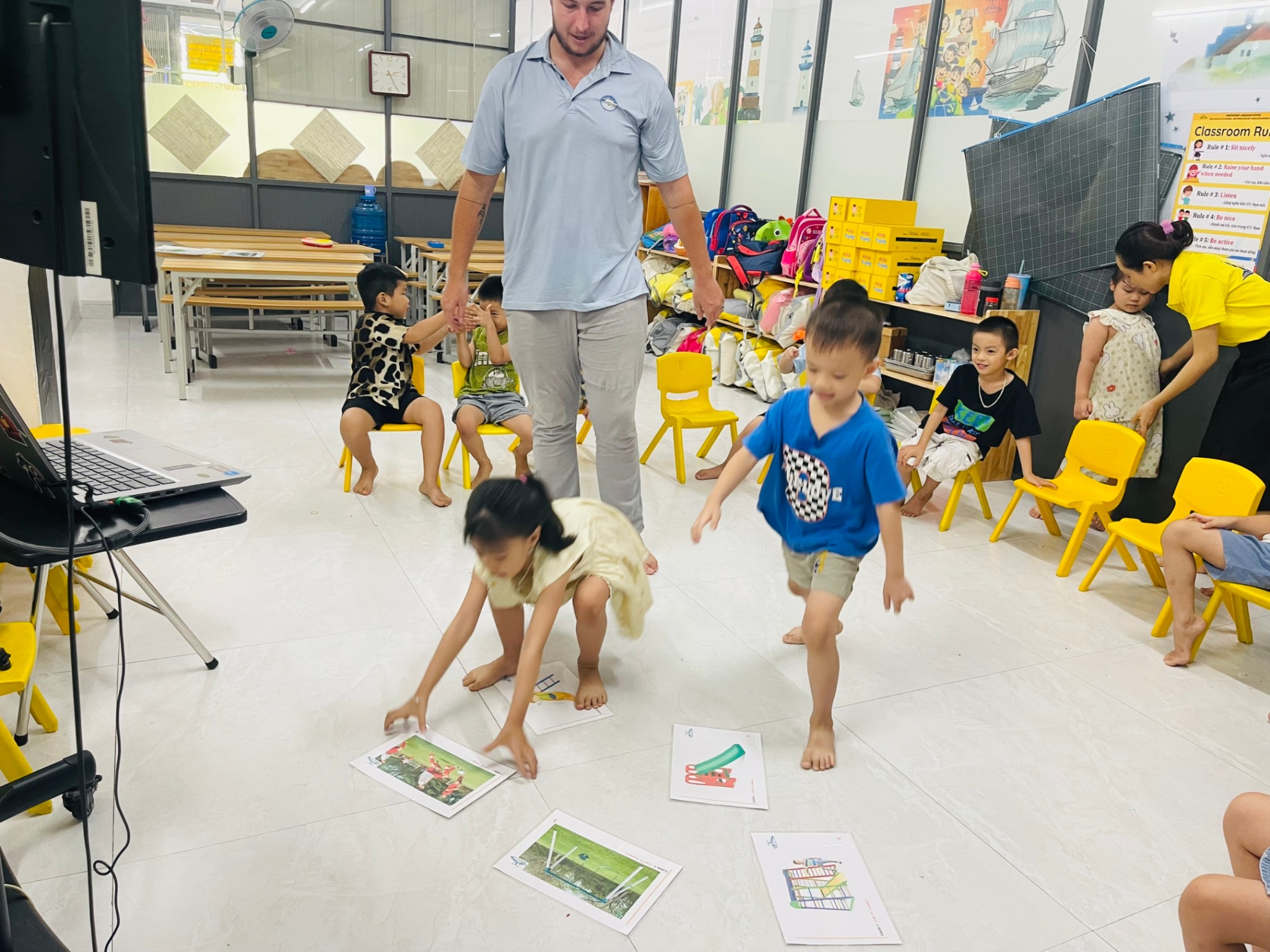 Slide fd8a2d6e-ba39-446e-87c3-60a7e533b9a5