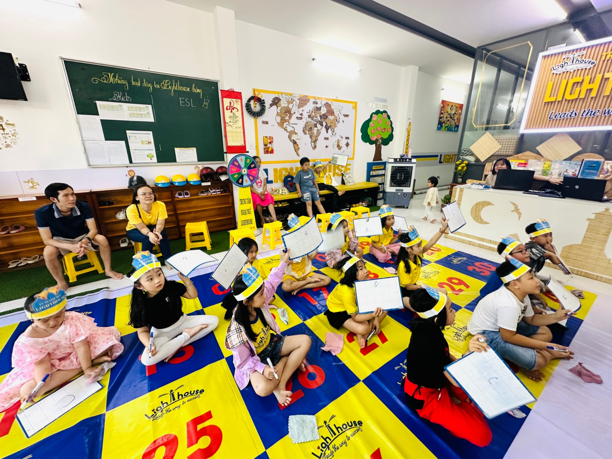 Slide 5d9bdb2d-e90d-4390-8930-f0562aaafe94