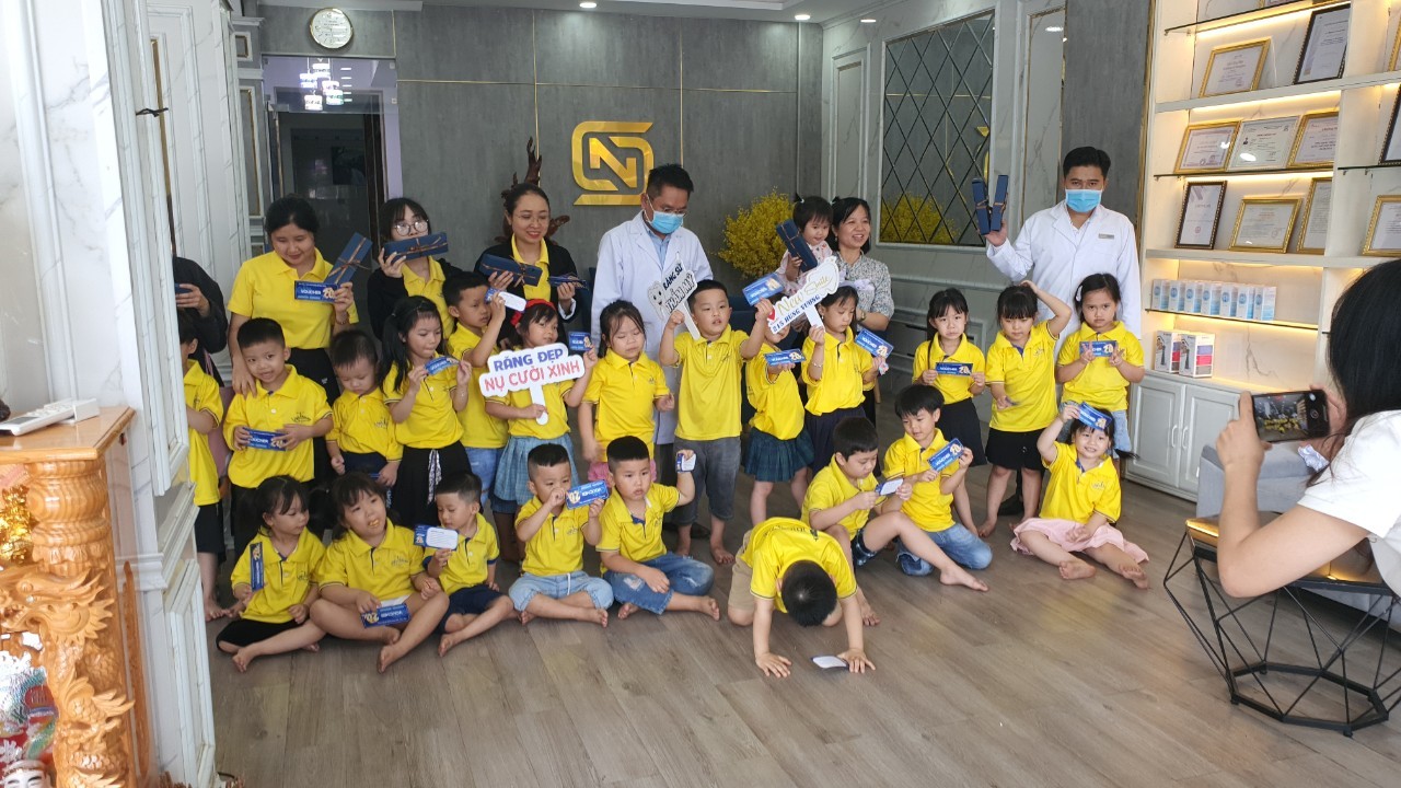 Slide 71af1c5e-92bc-45c7-894b-90f1cfab8c26