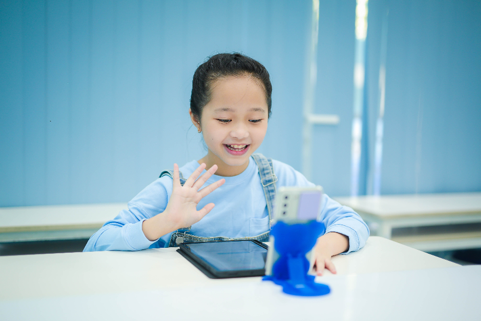 Slide 7e00151d-075c-4cb8-b424-cbbc89166ef6