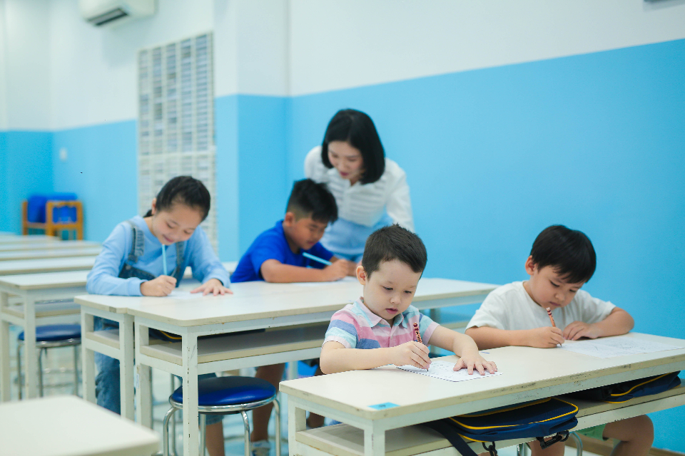 Slide 6caf1f30-ce8b-4be3-8607-676e8981c986