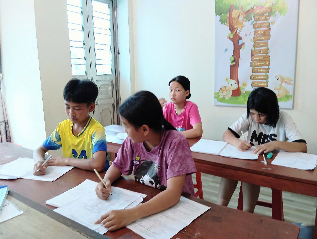 Slide 32748620-0694-4bb3-8a39-79b506750dac