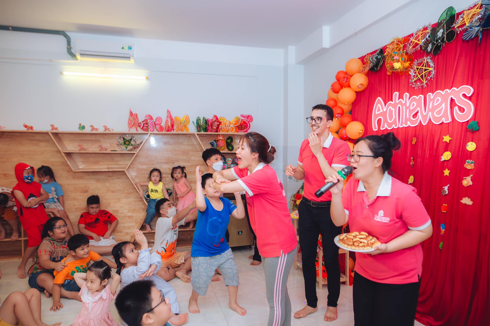 Slide 2b6e675c-8be1-4558-8087-9f497d9e2e7d