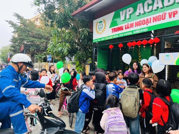 Slide d5a1e904-4c91-43f4-9d6d-3a5579348934