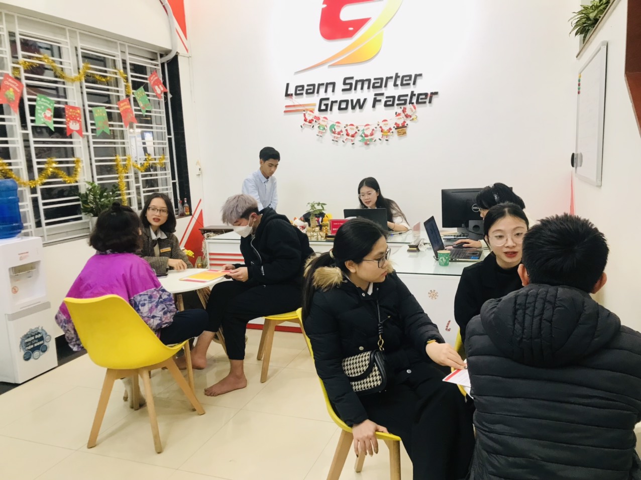 Slide 69439fa2-bc3a-4abb-86fd-bdb97af4fc8b