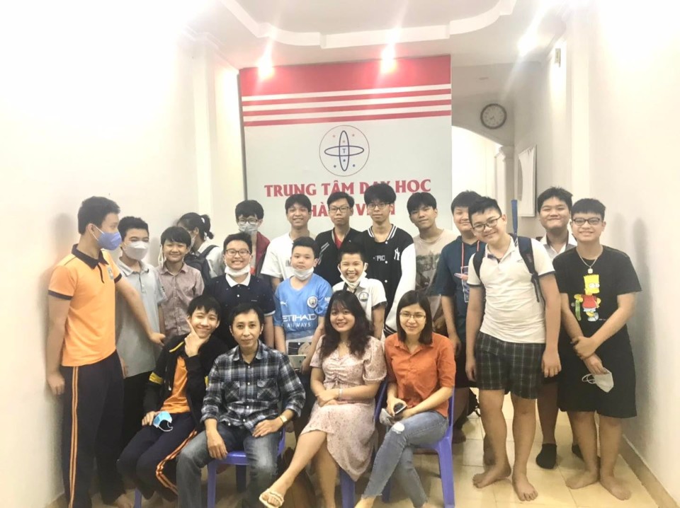 Slide cd01ef1b-24cd-4930-bc6b-d02f43df037a