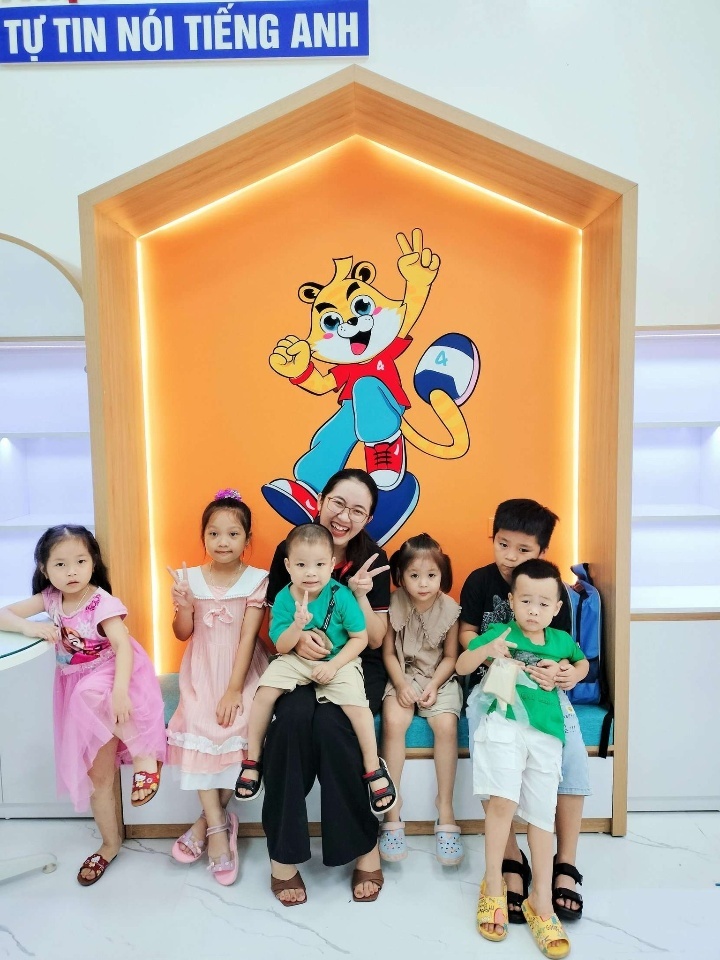 Slide c9a4ed34-1372-406c-af86-09b0b09473ac