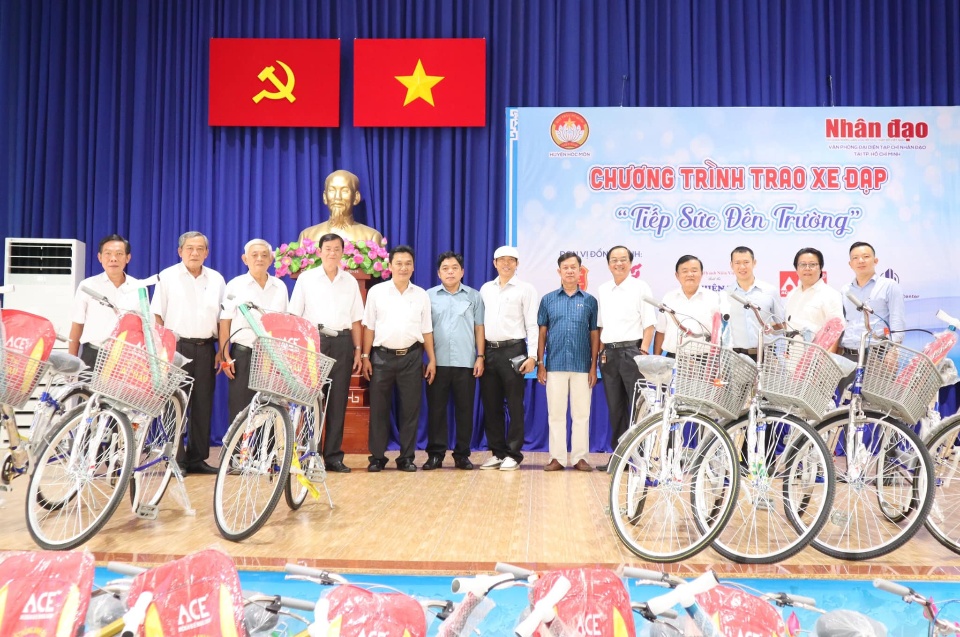 Slide 050bfd32-7acf-4976-a661-8b9c058cc30b