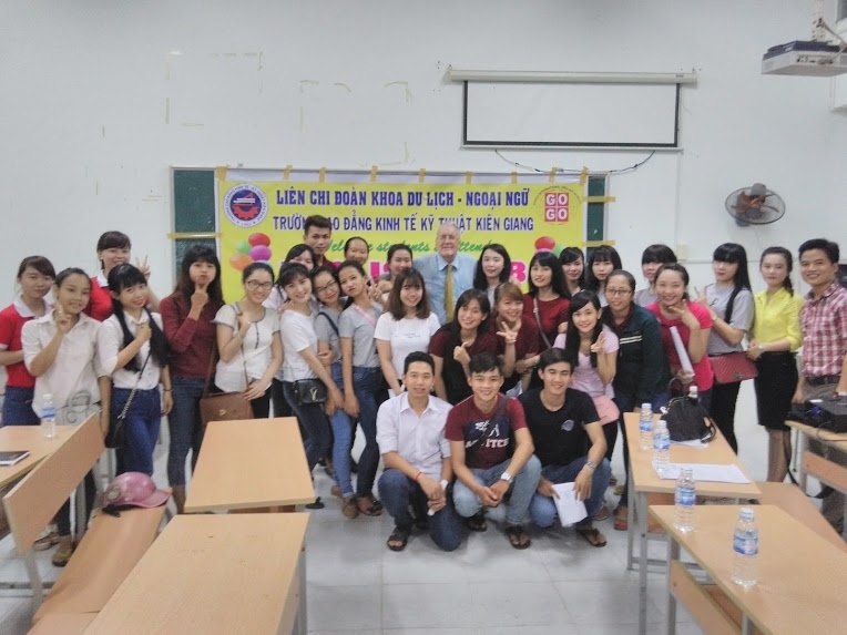 Slide dad68806-df3c-440d-8bd6-7afd7b0554dd