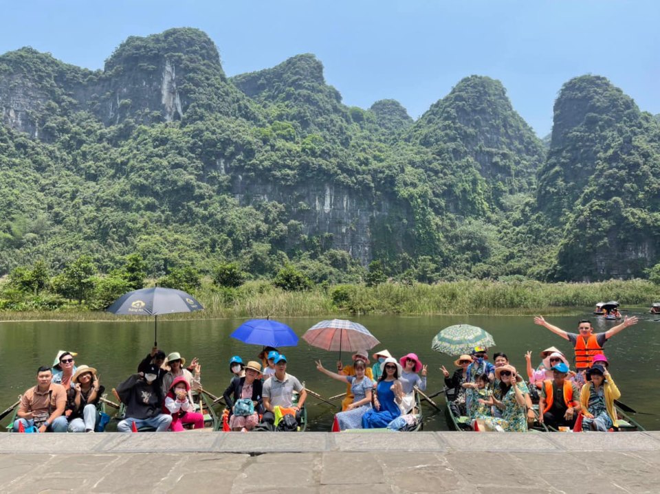 Slide 9d31d29c-10c3-4d13-b332-d170965576e7