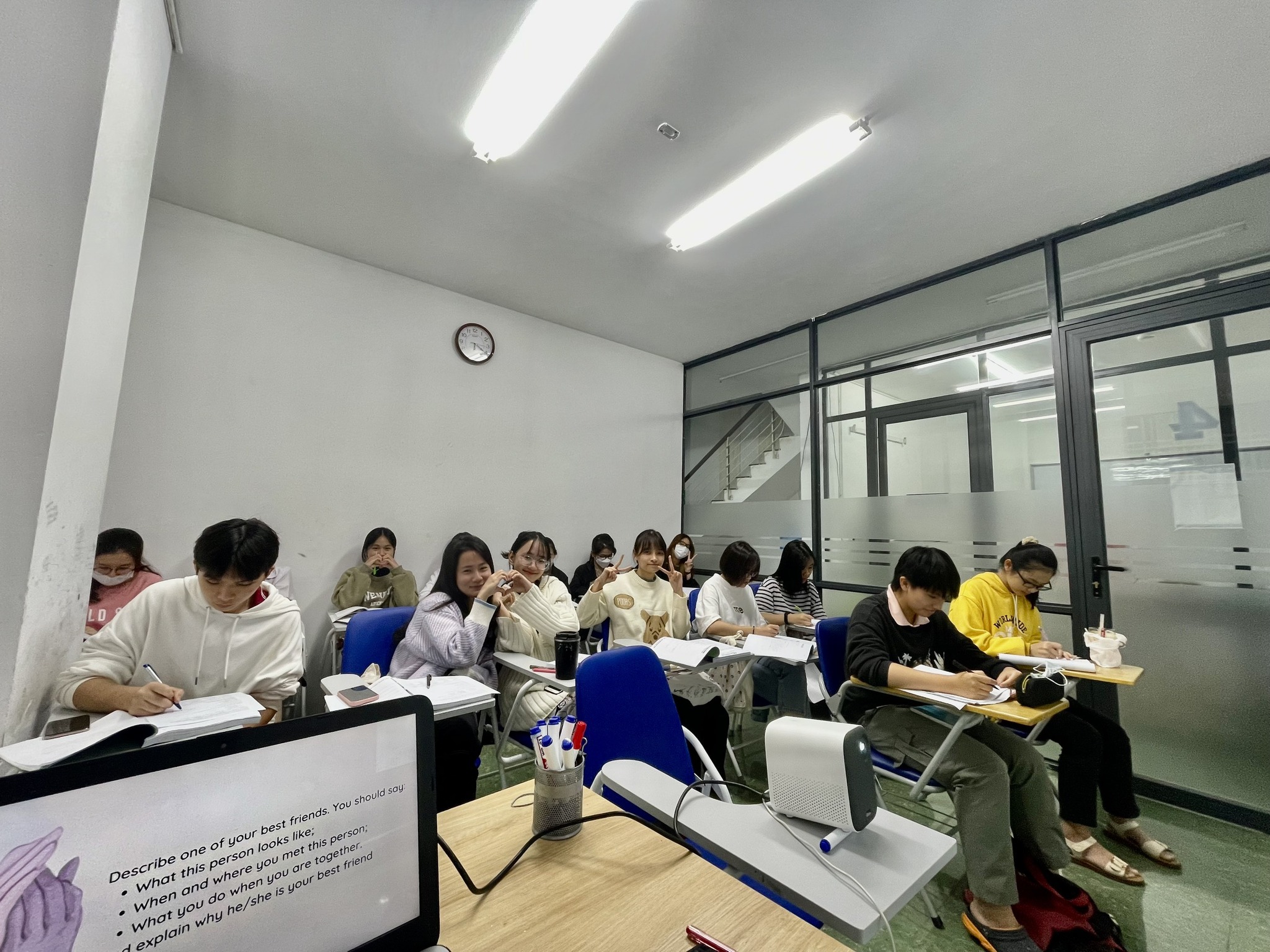 Slide 2f2bc895-f51d-4f98-a693-6ff86188dd1a